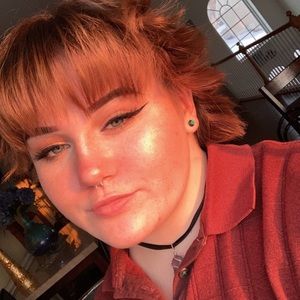 Meet your Posher, Colleen